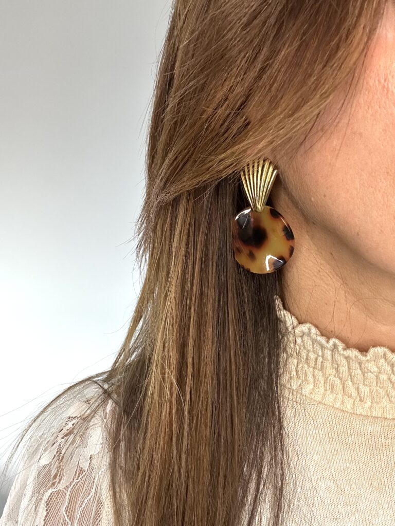 bijoux-femme-bohème-moderne-créateur-tendance-girly-artisan-féminin-pendentif-boucles d'oreilles-collier-bracelet