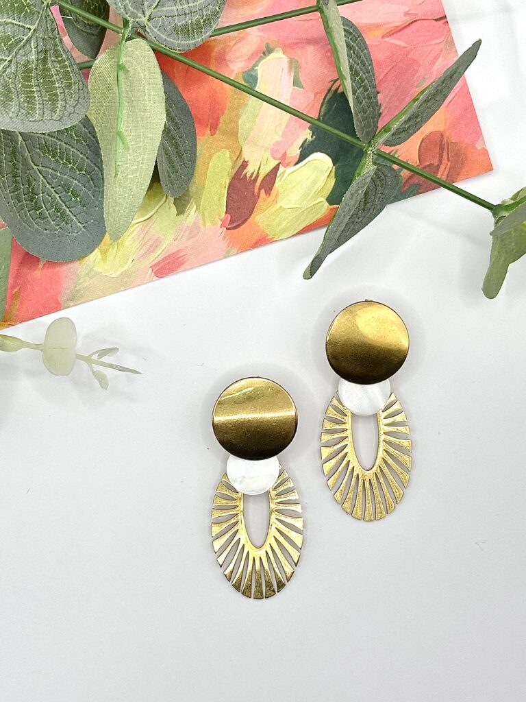 bijoux-femme-bohème-moderne-créateur-tendance-girly-artisan-féminin-pendentif-boucles d'oreilles-collier-bracelet