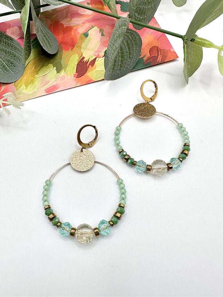 bijoux-femme-bohème-moderne-créateur-tendance-girly-artisan-féminin-pendentif-boucles d'oreilles-collier-bracelet