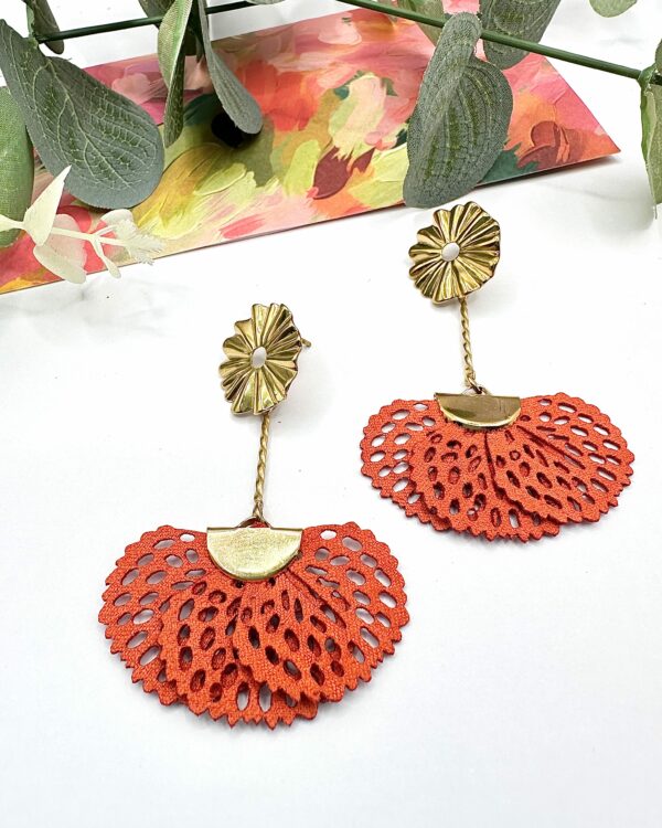 bijoux-femme-bohème-moderne-créateur-tendance-girly-artisan-féminin-pendentif-boucles d'oreilles-collier-bracelet