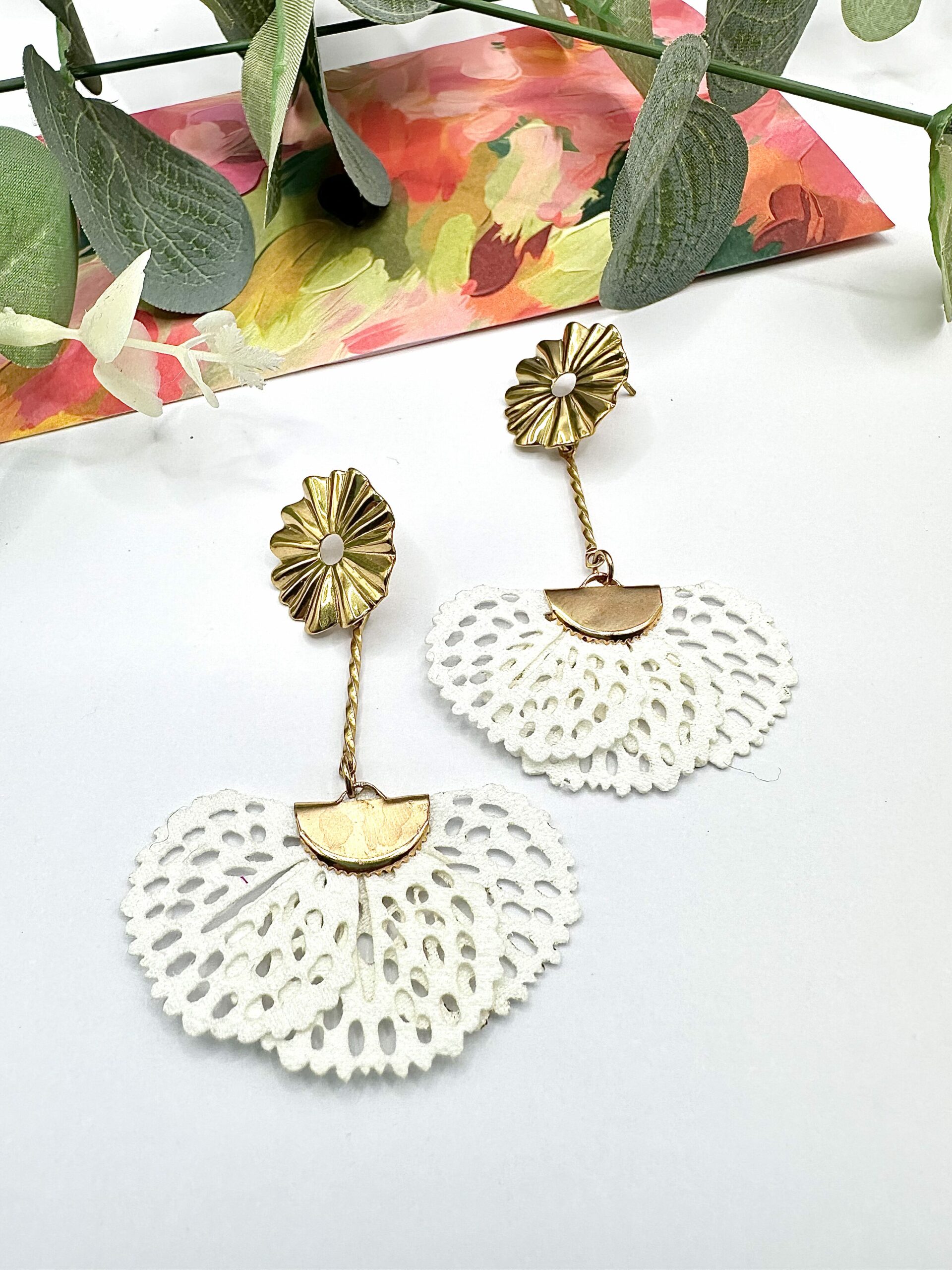 bijoux-femme-bohème-moderne-créateur-tendance-girly-artisan-féminin-pendentif-boucles d'oreilles-collier-bracelet