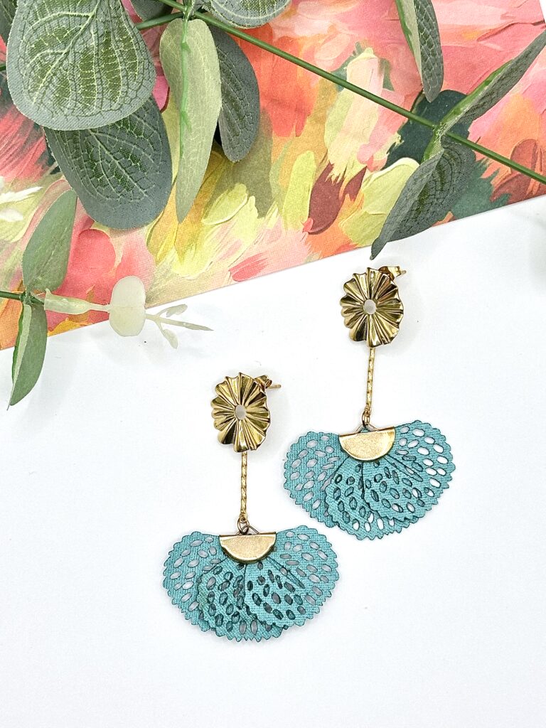 bijoux-femme-bohème-moderne-créateur-tendance-girly-artisan-féminin-pendentif-boucles d'oreilles-collier-bracelet