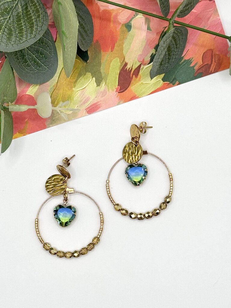bijoux-femme-bohème-moderne-créateur-tendance-girly-artisan-féminin-pendentif-boucles d'oreilles-collier-bracelet
