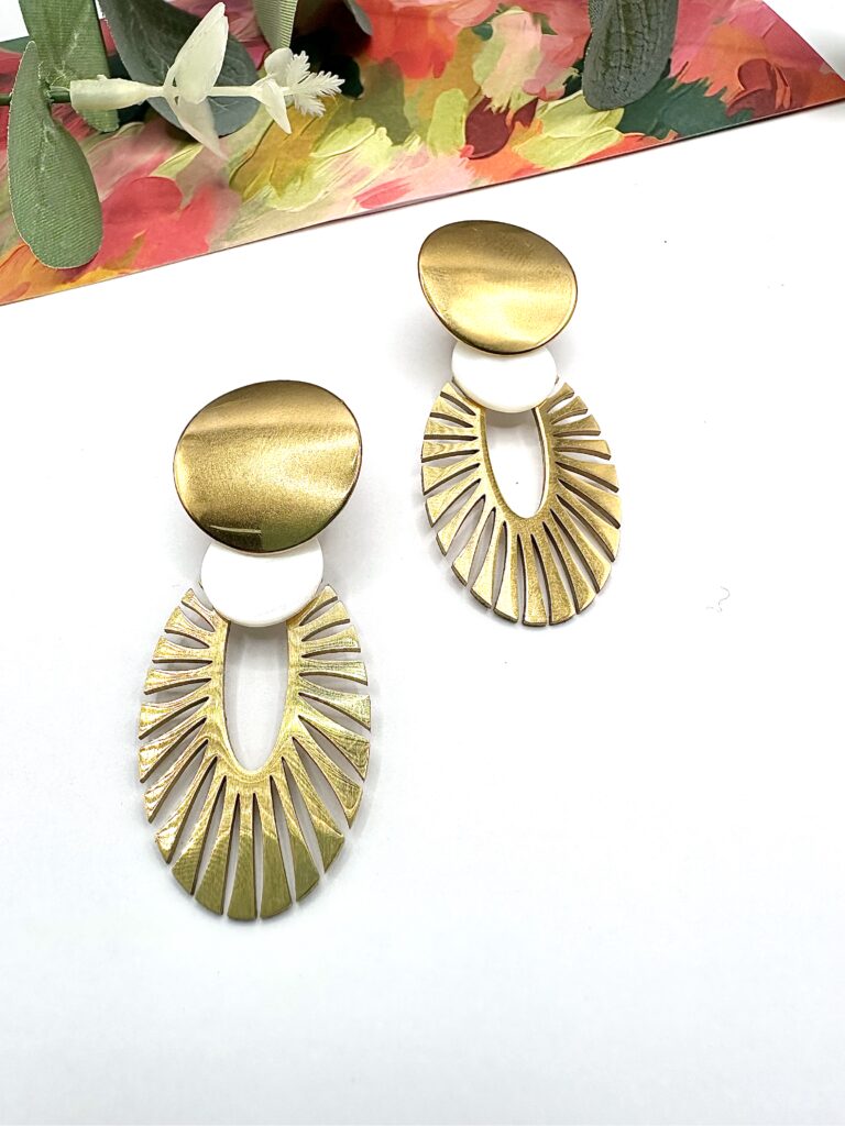 bijoux-femme-bohème-moderne-créateur-tendance-girly-artisan-féminin-pendentif-boucles d'oreilles-collier-bracelet