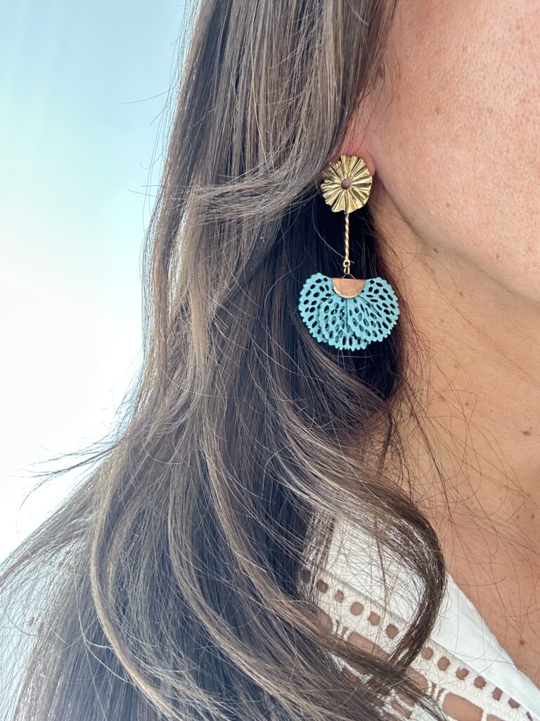 bijoux-femme-bohème-moderne-créateur-tendance-girly-artisan-féminin-pendentif-boucles d'oreilles-collier-bracelet