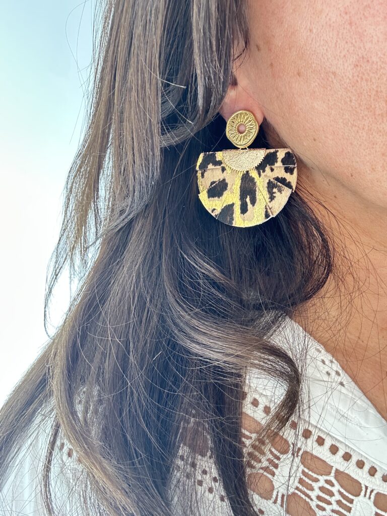 bijoux-femme-bohème-moderne-créateur-tendance-girly-artisan-féminin-pendentif-boucles d'oreilles-collier-bracelet