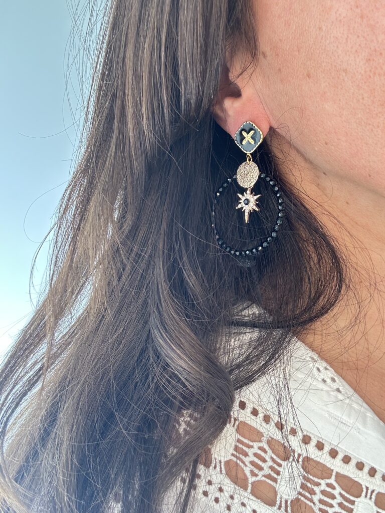 bijoux-femme-bohème-moderne-créateur-tendance-girly-artisan-féminin-pendentif-boucles d'oreilles-collier-bracelet