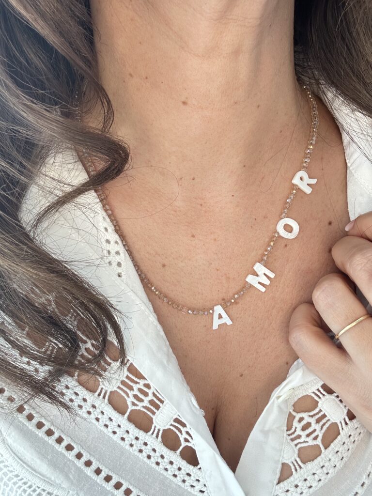 bijoux-femme-bohème-moderne-créateur-tendance-girly-artisan-féminin-pendentif-boucles d'oreilles-collier-bracelet