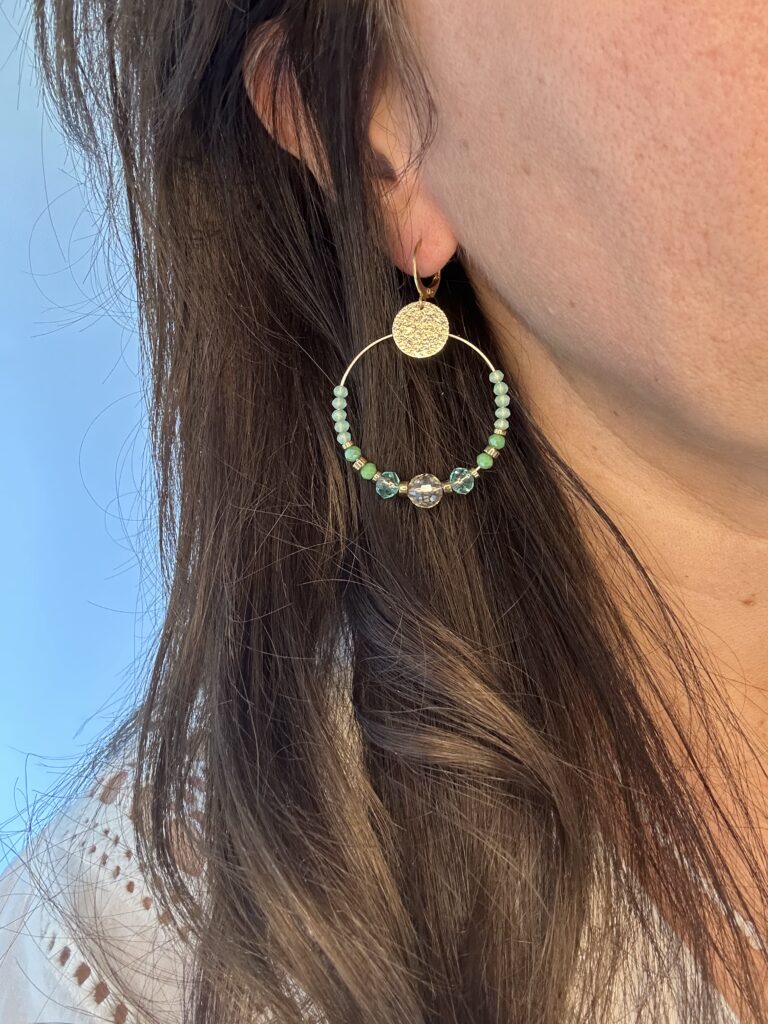 bijoux-femme-bohème-moderne-créateur-tendance-girly-artisan-féminin-pendentif-boucles d'oreilles-collier-bracelet