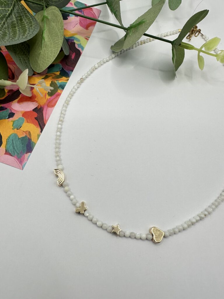 bijoux-femme-bohème-moderne-créateur-tendance-girly-artisan-féminin-pendentif-boucles d'oreilles-collier-bracelet