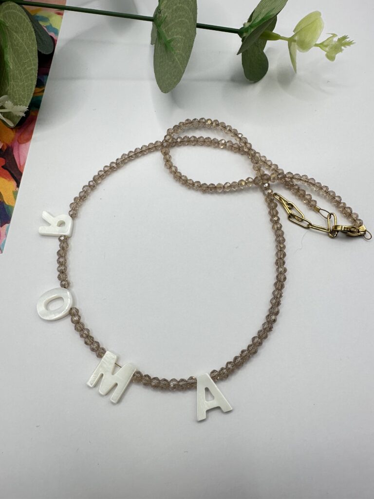 bijoux-femme-bohème-moderne-créateur-tendance-girly-artisan-féminin-pendentif-boucles d'oreilles-collier-bracelet