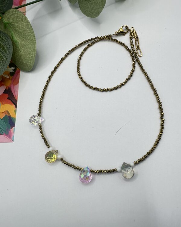 bijoux-femme-bohème-moderne-créateur-tendance-girly-artisan-féminin-pendentif-boucles d'oreilles-collier-bracelet