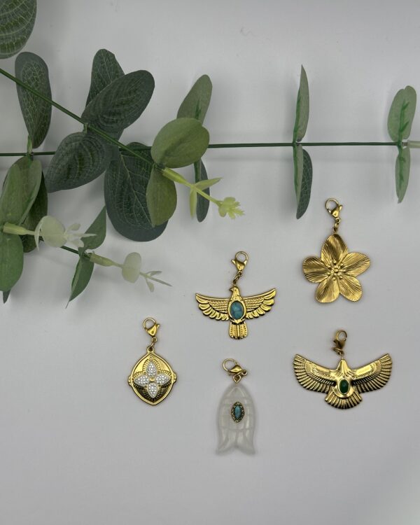 bijoux-femme-bohème-moderne-créateur-tendance-girly-artisan-féminin-pendentif-boucles d'oreilles-collier-bracelet