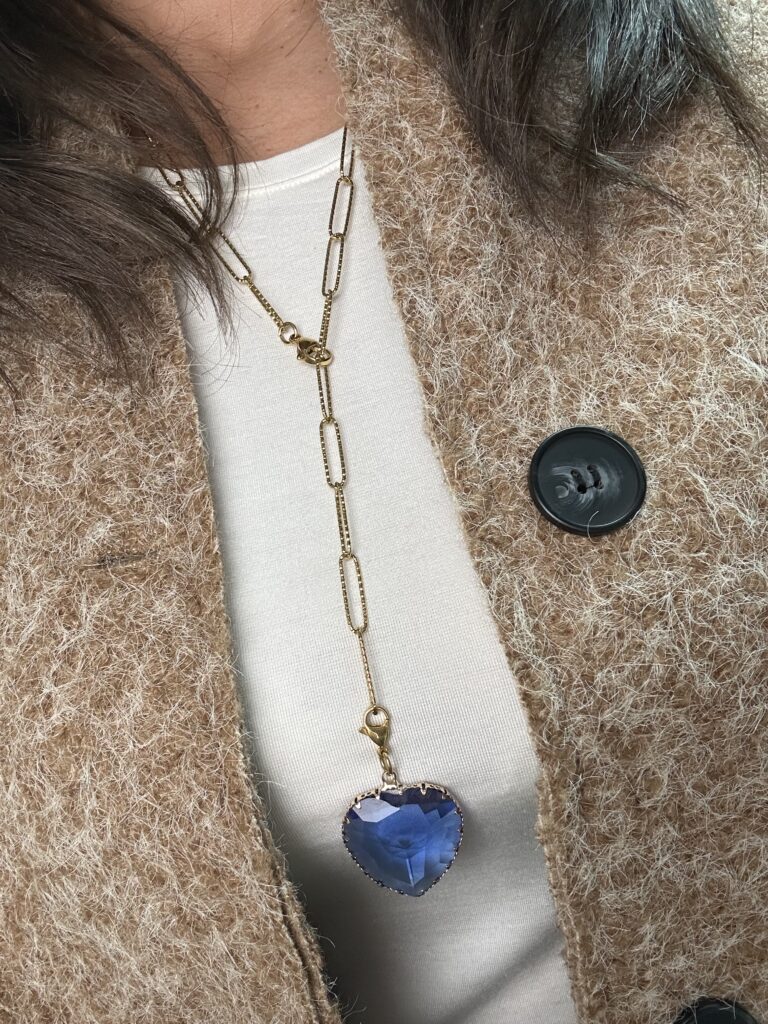 bijoux-femme-bohème-moderne-créateur-tendance-girly-artisan-féminin-pendentif-boucles d'oreilles-collier-bracelet