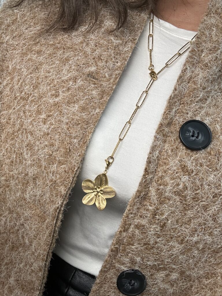 bijoux-femme-bohème-moderne-créateur-tendance-girly-artisan-féminin-pendentif-boucles d'oreilles-collier-bracelet
