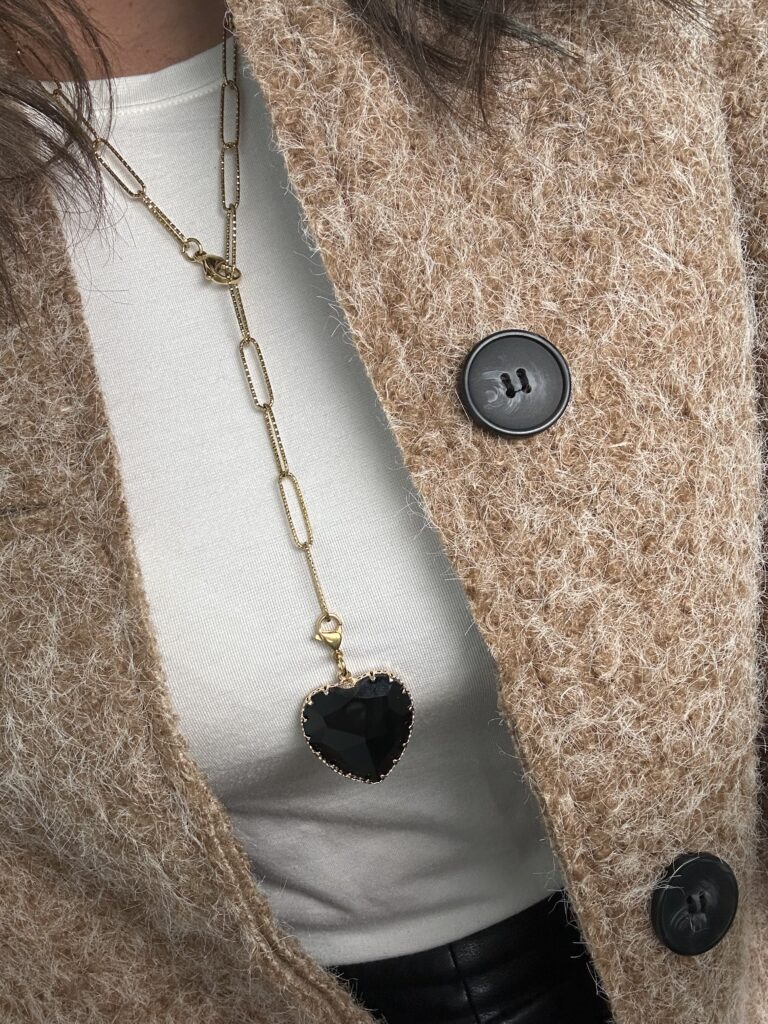 bijoux-femme-bohème-moderne-créateur-tendance-girly-artisan-féminin-pendentif-boucles d'oreilles-collier-bracelet