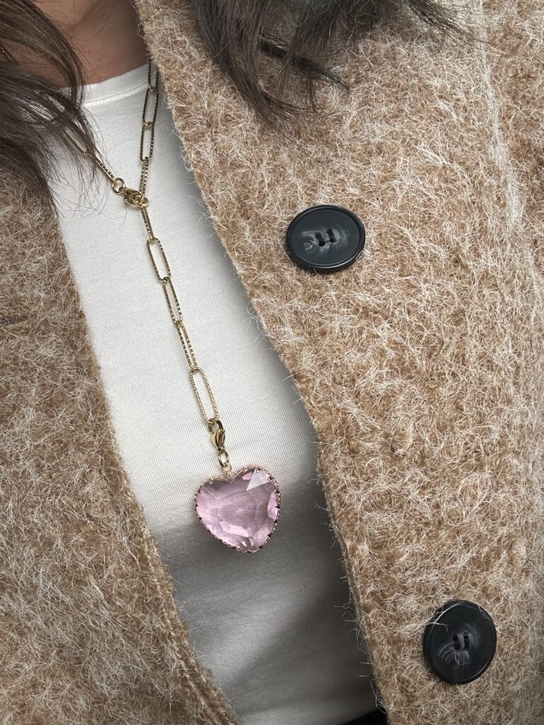 bijoux-femme-bohème-moderne-créateur-tendance-girly-artisan-féminin-pendentif-boucles d'oreilles-collier-bracelet