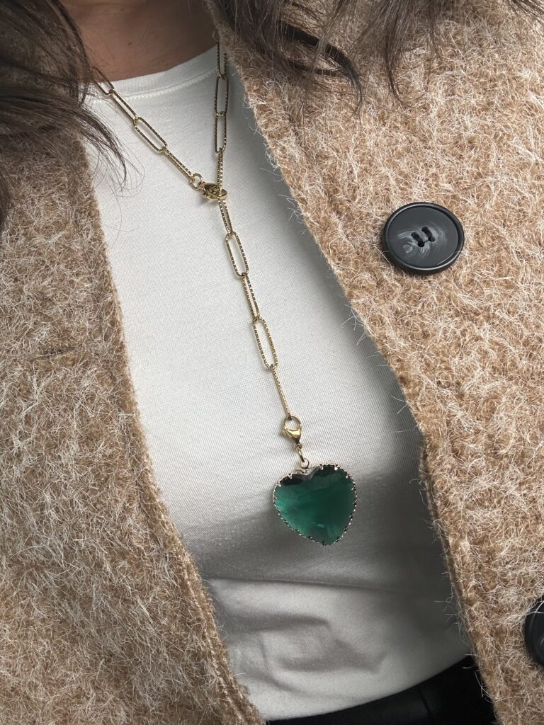 bijoux-femme-bohème-moderne-créateur-tendance-girly-artisan-féminin-pendentif-boucles d'oreilles-collier-bracelet
